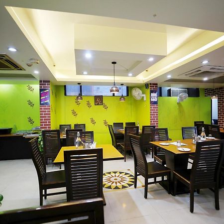 Airport Hotel Grand By Fantasia Neu-Delhi Exterior foto