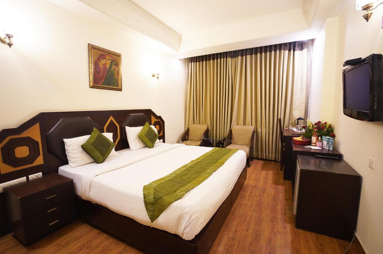 Airport Hotel Grand By Fantasia Neu-Delhi Exterior foto