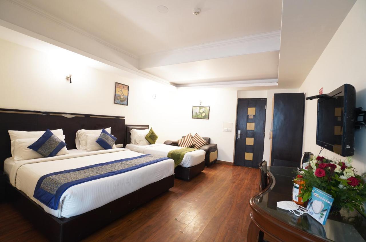 Airport Hotel Grand By Fantasia Neu-Delhi Exterior foto