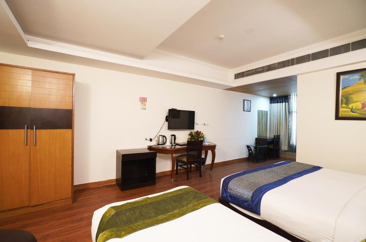 Airport Hotel Grand By Fantasia Neu-Delhi Exterior foto