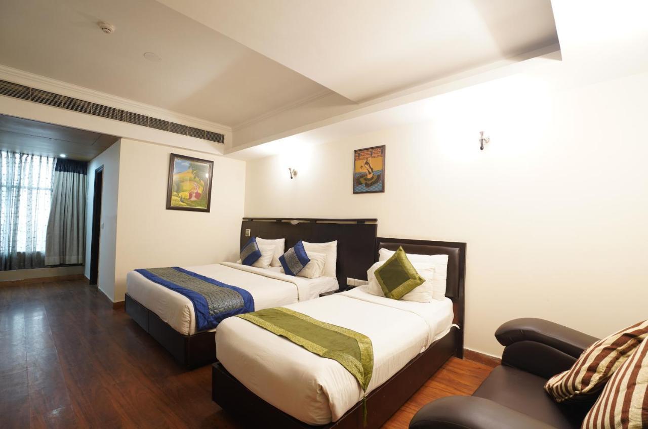 Airport Hotel Grand By Fantasia Neu-Delhi Exterior foto