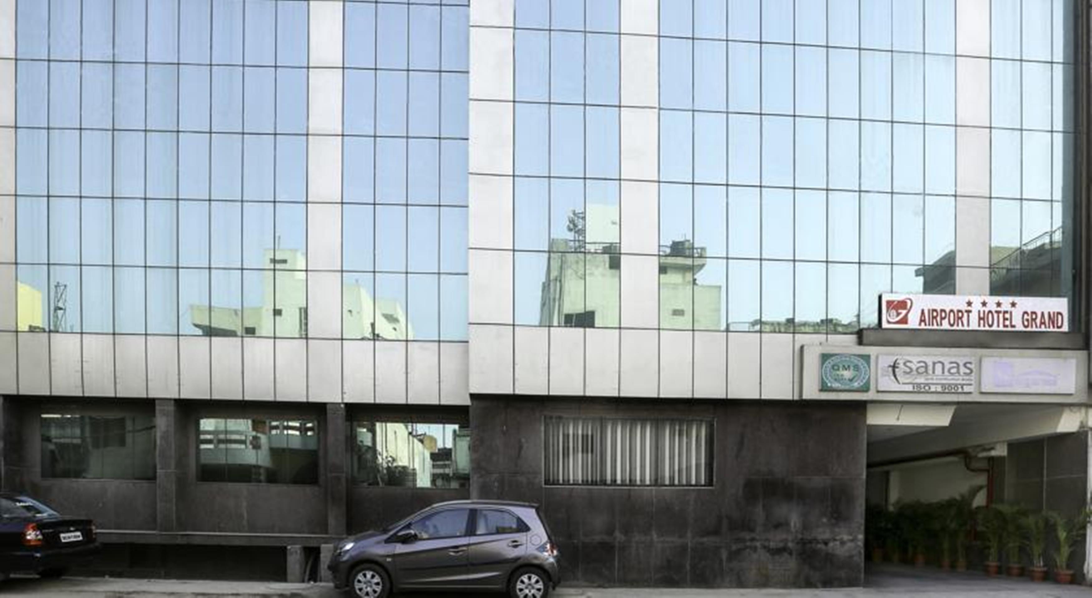 Airport Hotel Grand By Fantasia Neu-Delhi Exterior foto
