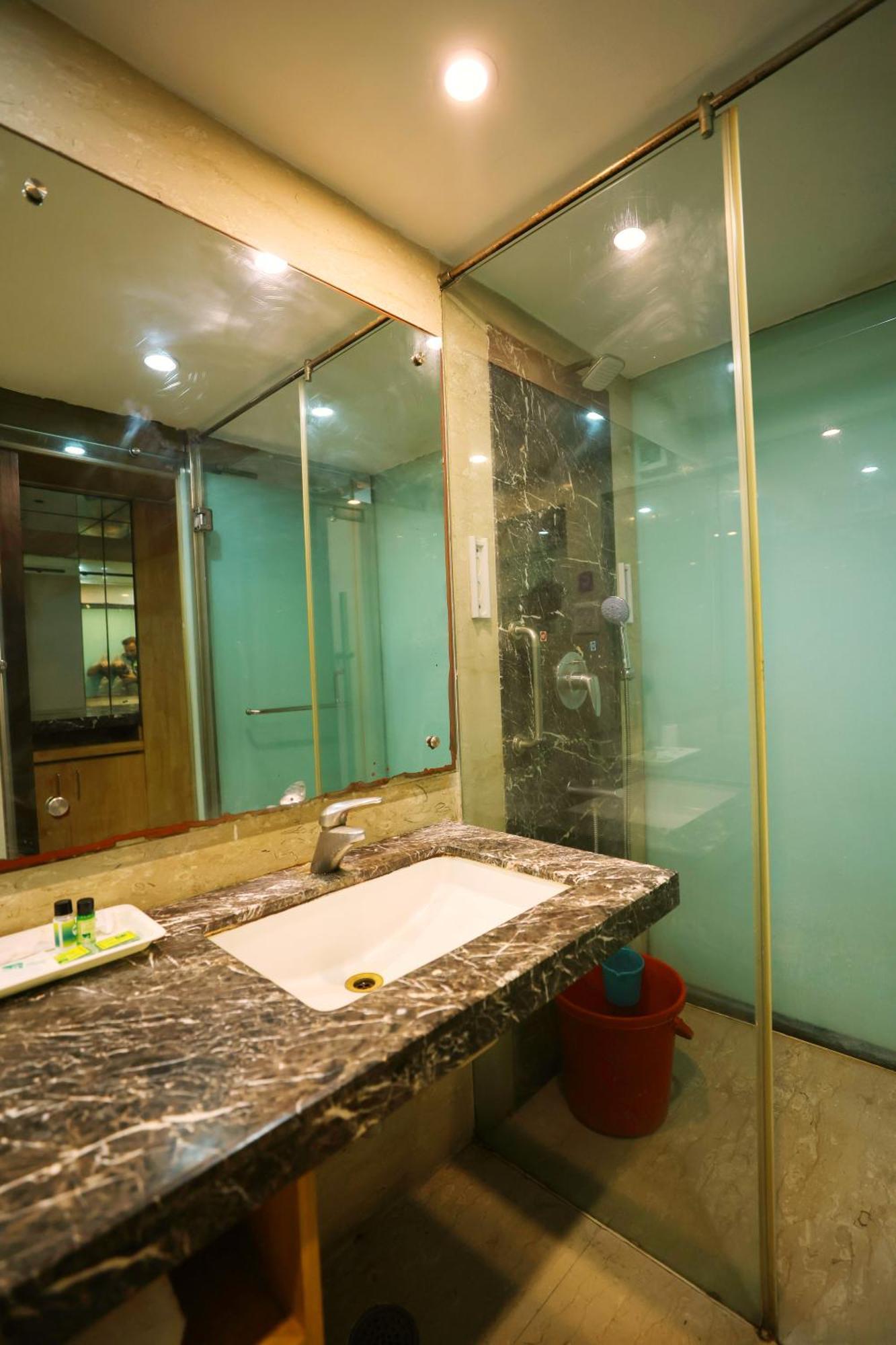 Airport Hotel Grand By Fantasia Neu-Delhi Exterior foto