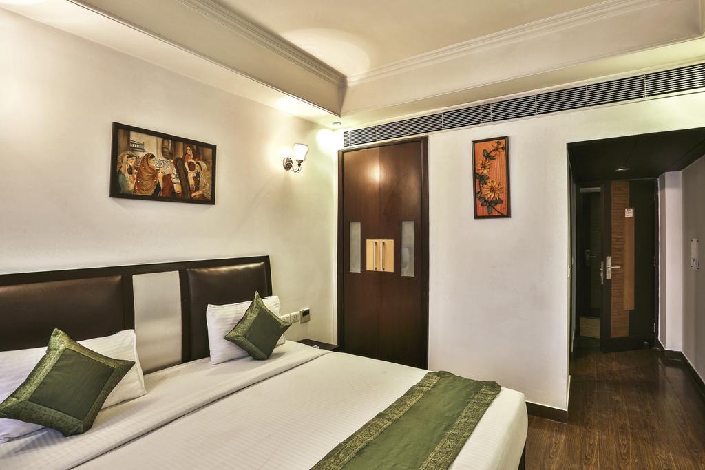 Airport Hotel Grand By Fantasia Neu-Delhi Exterior foto