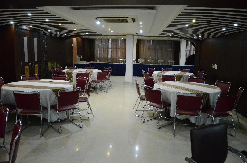 Airport Hotel Grand By Fantasia Neu-Delhi Exterior foto