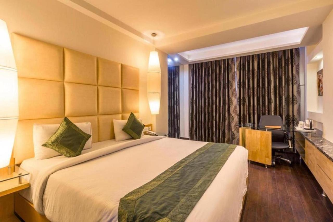 Airport Hotel Grand By Fantasia Neu-Delhi Exterior foto